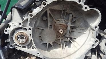 carnival: Коробка Kia Carnival механика 2.5 объём — 1