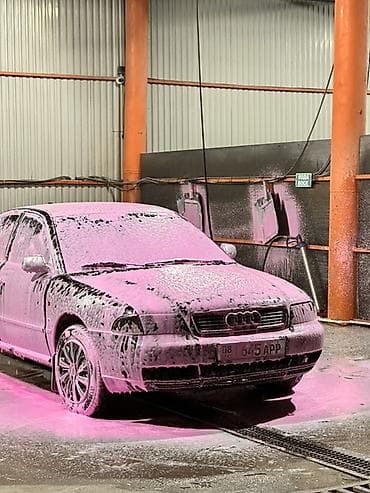 for runner: Audi A4: 1996 г., Седан — 2