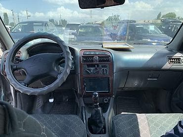 255 55 18: Toyota Avensis: 1999 г., 1.8 л, Механика, Бензин, Седан — 5