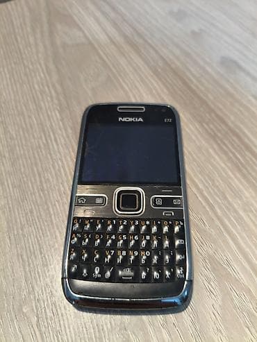 mini iphone 17: Nokia E72, Б/у — 1
