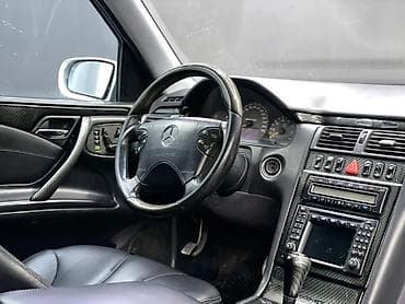 Mercedes-Benz E-Class: 2000 г., 5.4 л, Автомат, Бензин, Седан — 6