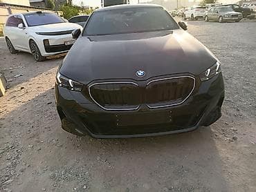 BMW 5 series: 2026 г., Автомат, Бензин, Седан — 1