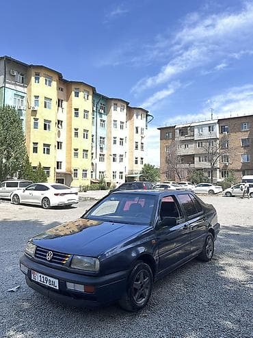 фольксваген фасад: Volkswagen Vento: 1993 г., 1.8 л, Механика, Бензин, Седан — 3
