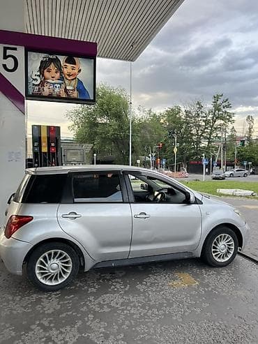 platz vitz: Toyota Ist: 2003 г., 1.3 л, Автомат, Бензин, Хэтчбэк — 2