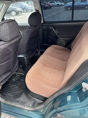 Volkswagen Golf: 1996 г., 1.8 л, Механика, Бензин, Хэтчбэк — 6