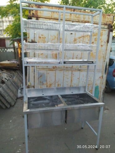 Посуда и кухонный инвентарь: Мойки столы для мясного цеха стеллажи сушки для посуды материал  — 4