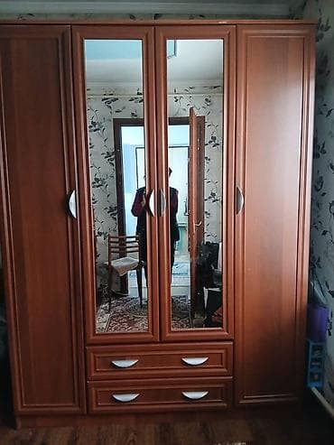 шкафтар бу: Уктоочу бөлмө гарнитуру, Колдонулган, Эки кишилик керебет, Шкаф, Тумба, Орусия, Өзү алып кетүү, түсү - Күрөң — 3