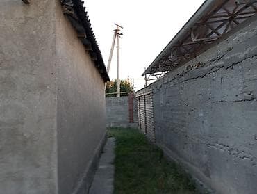 ул белорусская: Продается не большой кирпичный 3-х комнатных.дом.Цена договорная район — 2