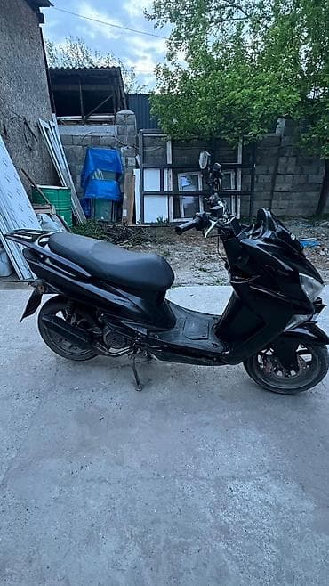 скутер макси: Макси-скутер 150 куб. см, Бензин, Б/у — 3