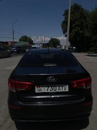 sonata uf: Kia Rio: 2015 г., 1.6 л, Автомат, Бензин, Седан — 7