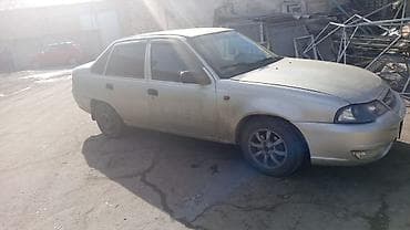 обшивка нексия: Daewoo Nexia: 2010 г., Седан — 4