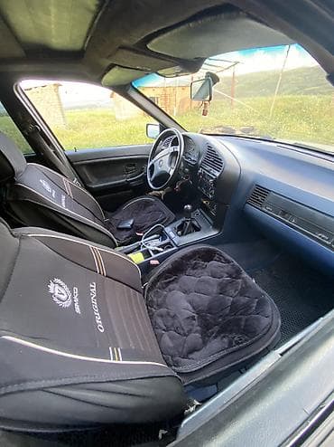 ун басандаткыч: BMW 3 series: 1990 г., 1.8 л, Кол менен иштөөчү, Бензин, Седан — 2
