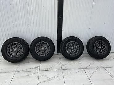 265: Комплект из 4 колес Toyota TRD с внедорожными шинами Cooper Discoverer — 2