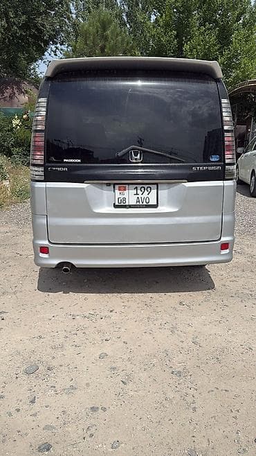 Honda Stepwgn: 2003 г., 2 л, Автомат — 3