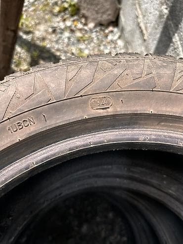 диск на авто: Комплект зимних шин (4 шт.) - Размер: 205/55 R16 - Индекс — 4