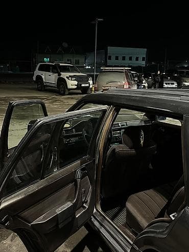 w211 молдинг: Mercedes-Benz W124: 1989 г., 2.5 л, Механика, Дизель, Универсал — 10