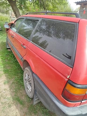 hyundai porter продаж: Volkswagen Passat Variant: 1994 г., Механика, Универсал — 3