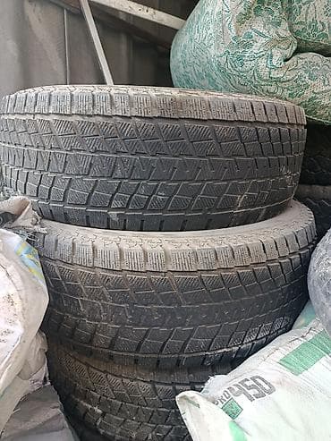 зимный сапок: Шины 205 / 65 / R 15, Б/у, Комплект, Maxxis — 1