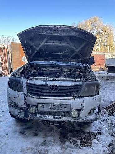 решетка радиатора камри 55: Toyota Hilux: 2012 г., 2.7 л, Механика, Бензин, Пикап — 3