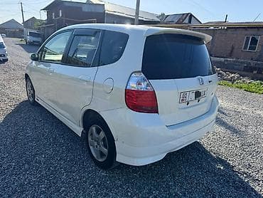 jet auto: Honda Fit: 2001 г., 1.3 л, Вариатор, Бензин, Хэтчбэк — 1