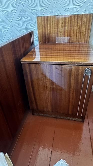 Кире бериш гарнитурлары: Кеңсе эмереги комплекти, Жыгач, түсү - Күрөң — 2