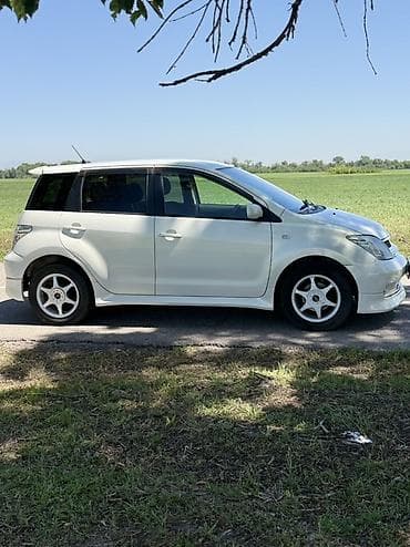 Продажа авто: Toyota Ist: 2002 г., 1.5 л, Автомат, Бензин, Хэтчбэк — 6
