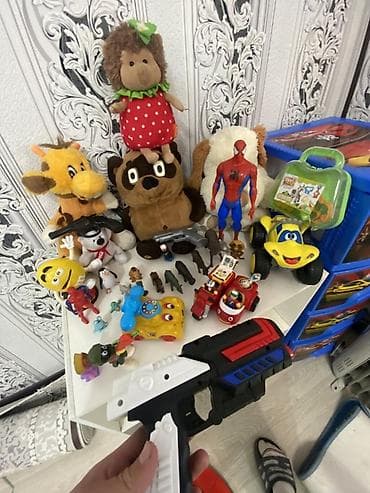 Набор детских игрушек (разнообразная коллекция): - Мягкие игрушки