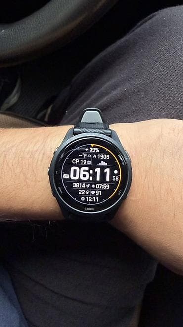 смарт: Спортивные часы Garmin (серия Forerunner 265) - Диаметр корпуса около — 1