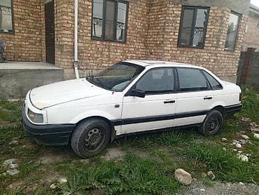 для море: Volkswagen Passat: 1992 г., Седан — 2
