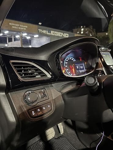 шевроле оникс: Chevrolet Spark: 2019 г., 1 л, Автомат, Бензин, Хэтчбэк — 8