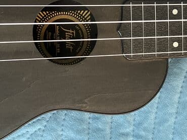 купить укулеле недорого: Укулеле Flight Черный, деревянный, чехол в подарок Состояние новое — 3