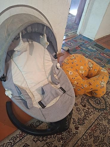 шезлог: Электронные детские качели-шезлонг с дугой и москитной сеткой - Тип — 1