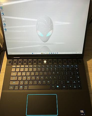 x 256: Ноутбук Dell Для программирования, Intel Core i9, ОЗУ, RAM: 32 ГБ, Dell Alienware — 1