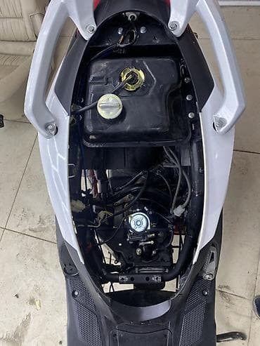 водный мото: Макси-скутер 150 куб. см, Бензин, Б/у — 7