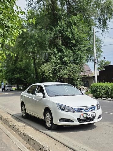 yuan plus byd: BYD E5: 2019 г., Автомат, Электромобиль, Седан — 1