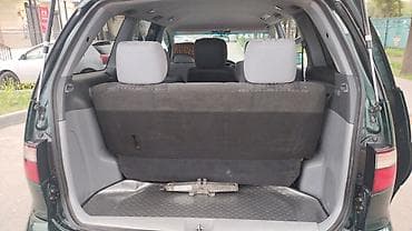 чехии: Toyota Previa: 2000 г., 2.4 л, Автомат, Бензин, Минивэн — 4