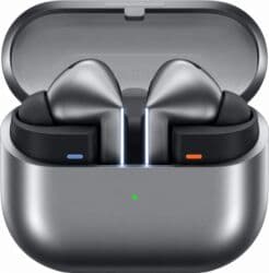 Мониторы: Galaxy buds 3 pro куплены неделю назад в Samsung(чек есть), вакуумные — 1