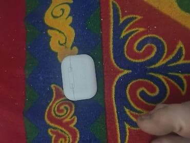 оптом наушник: Беспроводные наушники TWS в зарядном кейсе (белый цвет) - Компактный — 3