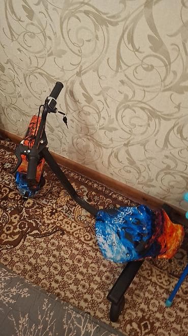 китайский электрокар: Детский электрокар — 2
