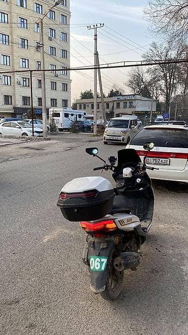 сукутер макси: Скутер/мопед Макси сдается в аренду класса 125–150 см³ с комплектом — 2