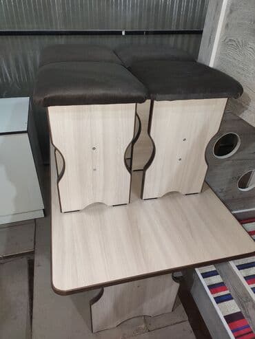 стол и 4 табурета: Новый стол на кухню с 4 стулчиками Кухонный стол 4 табуретки Размер — 6