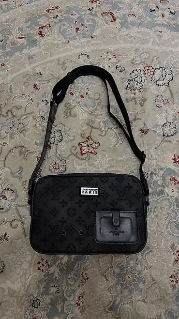 барсетки louis vuitton: Барсетка, Louis Vuitton, Материал: Комбинированный материал, Новый — 1