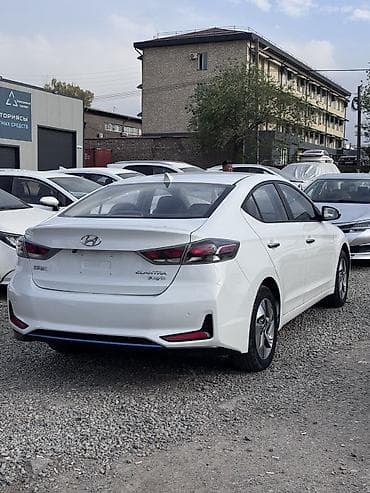 лексус кроссовер гибрид: Hyundai Elantra: 2020 г., 1.6 л, Автомат, Гибрид, Седан — 3