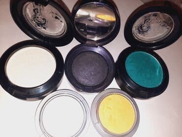 Тени почти новые, отдам все за 600 с (фиолетовые Bourjois забрали)