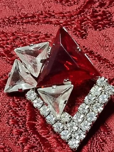 красивые вещи: ЧЕХИЯ,БРОШИ АНТИКВАРИАТ, ЮВЕЛИРНЫХ брошей (6 шт.) ВСЁ БРОНЗА — 6