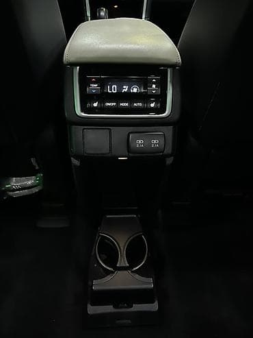 Subaru Ascent: 2019 г., 2.4 л, Автомат, Бензин, Кроссовер — 9