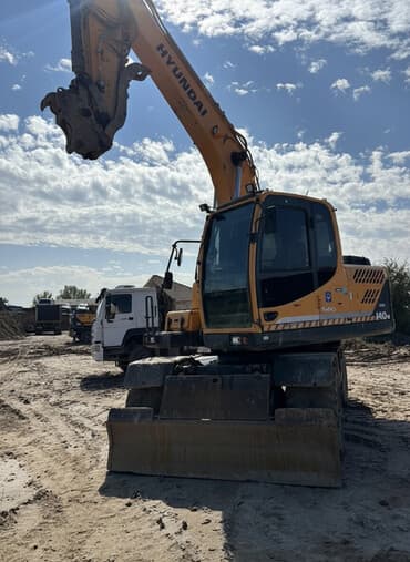 Коммерциялык транспорт: Экскаватор, Hyundai, 2015 г., Дөңгөлөктүү — 1