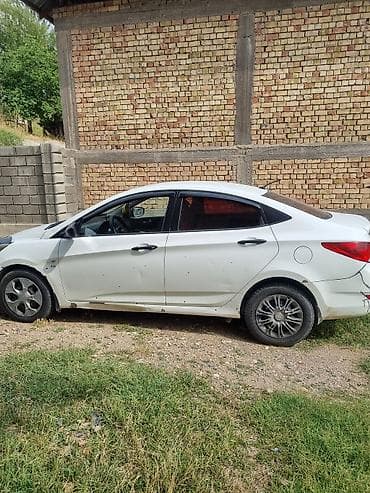 bmw e93: Hyundai Solaris: 2013 г., 1.6 л, Автомат, Бензин, Седан — 5