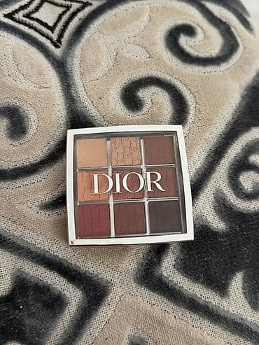 бежевый коричневый: Палетка теней для век Dior Backstage 
Брала в Вегас бьюти — 2