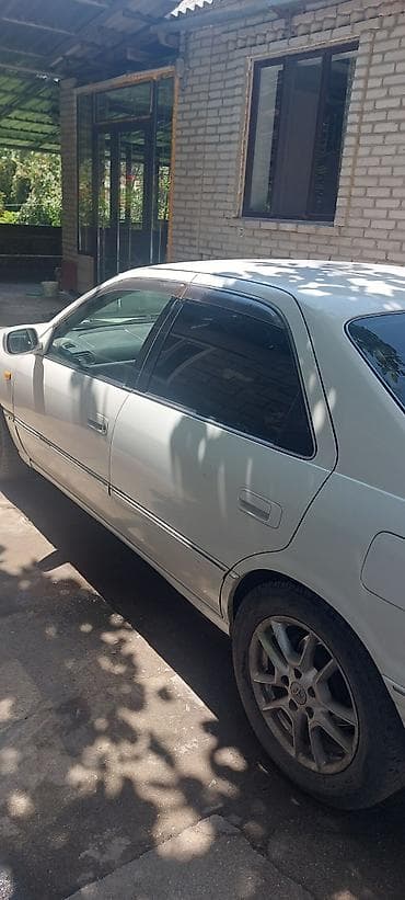 авто сатуу: Toyota Camry: 1999 г., 2.2 л, Автомат, Бензин, Седан — 3